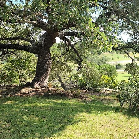 Hill Country Haute N Haus Relax And Renew Fischer Ngoại thất bức ảnh