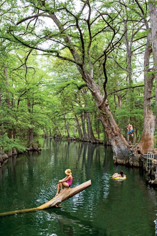 Hill Country Haute N Haus Relax And Renew Fischer Ngoại thất bức ảnh